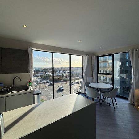 Penthouse - Harbour Views Apartment Poole Exterior photo